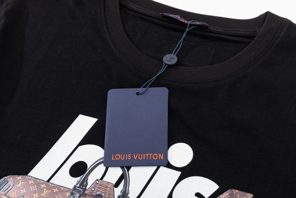 LV T-shirt
